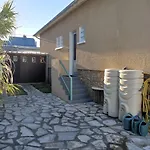 Maison De 3 A 400 M De La Kairon - Pair Sur *