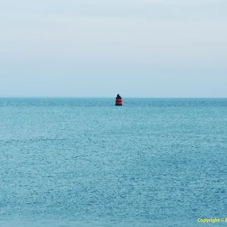 Maison De 3 A 400 M De La Kairon - Pair Sur *