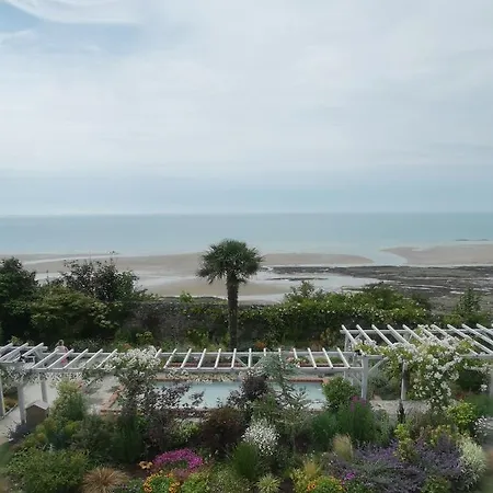 Dom wakacyjny Maison De 3 A 400 M De La Kairon - Pair Sur *