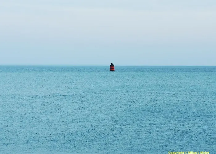 Maison De 3 A 400 M De La Kairon - Pair Sur *